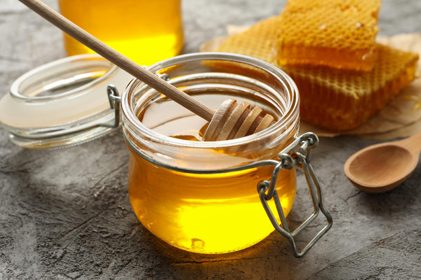 Health Benefits of Raw & Local Honey – The Nut Market